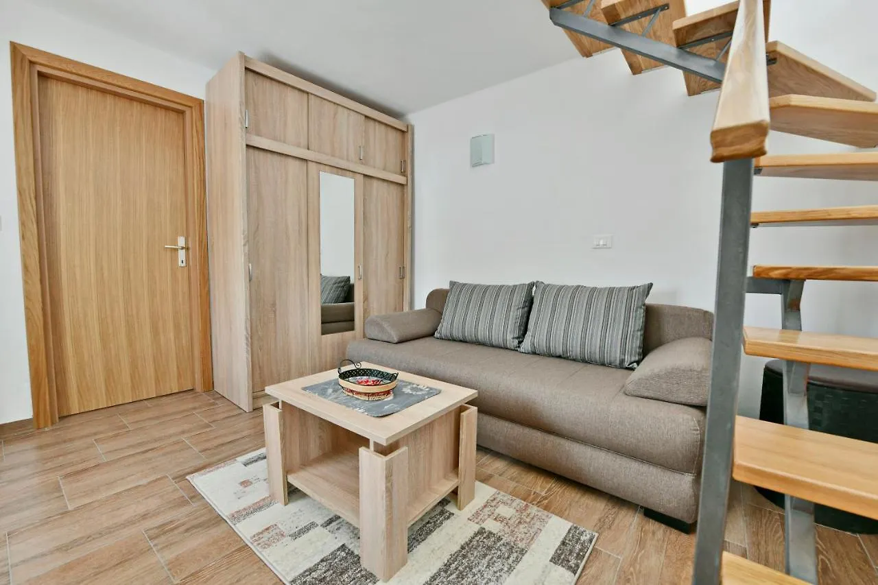 Вилла House Nona Святой Ловреч Пазенатички Дом отдыха