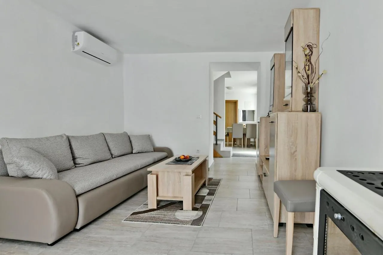 Вилла House Nona Святой Ловреч Пазенатички 0*,